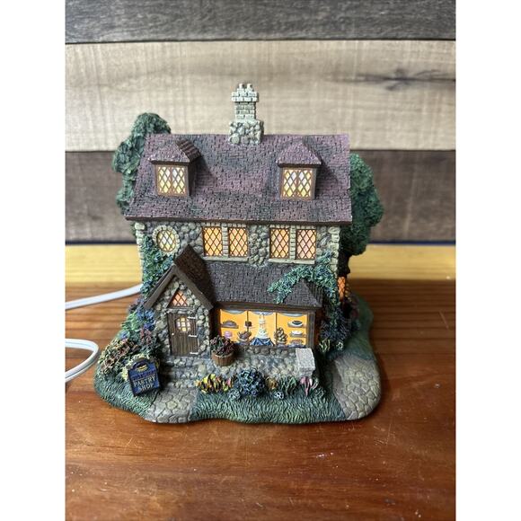 Hawthorne Village Thomas Kinkade Lamplight Village Wiltshire Pastry Shop No Box - Picture 1 of 5